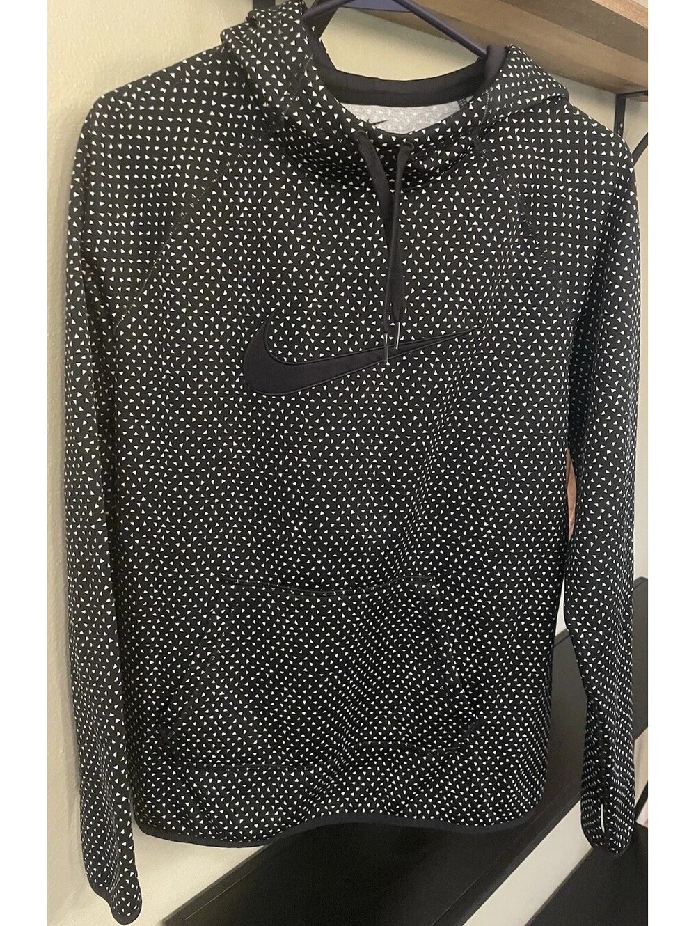 Women’s Black & White Nike Dri-Fit Hoodie Size Large